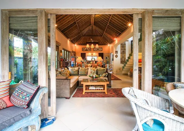 Villa Boho, 3 Bed With Pool And In Penestanan, The Brooklyn Of Bali!